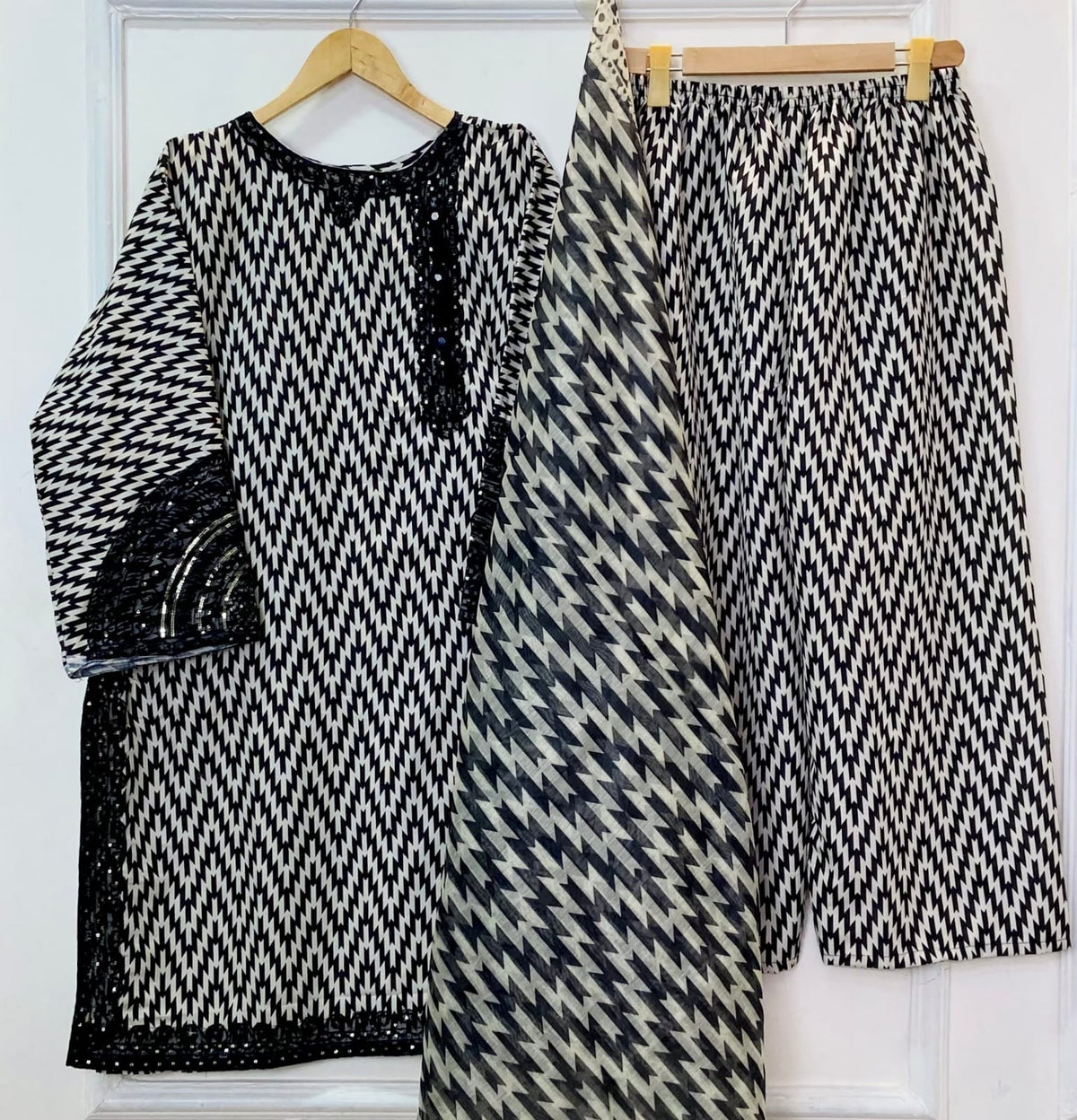 Kinza  3PC STITCHED FOR GIRLS